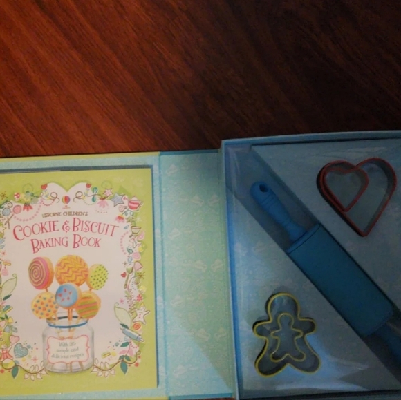 Baking and Book set, for Kids - Picture 3 of 4